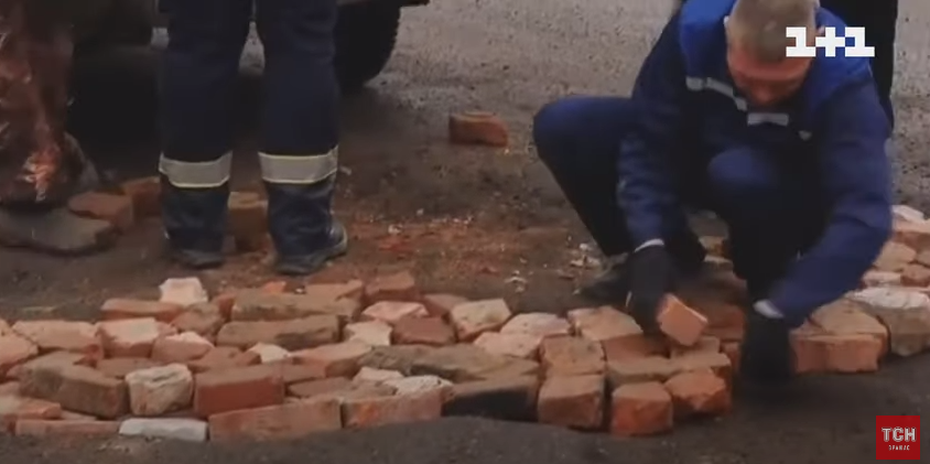 Мародеры отправили в российский Рубцовск 2 тонны награбленного под Киевом: видео — фото