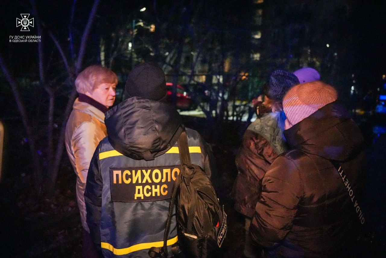 Появились фото последствий атаки дронов на Одессу — фото