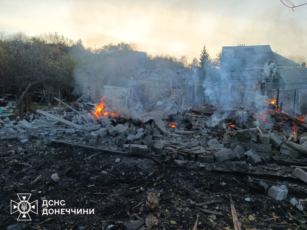 Росіяни атакували Донецьку область: загинула одна людина, троє постраждали — фото 8