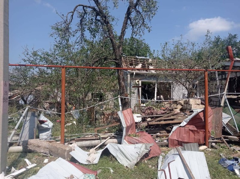 Россия обстреляла многоквартирный дом в Вознесенске: фото — фото 3