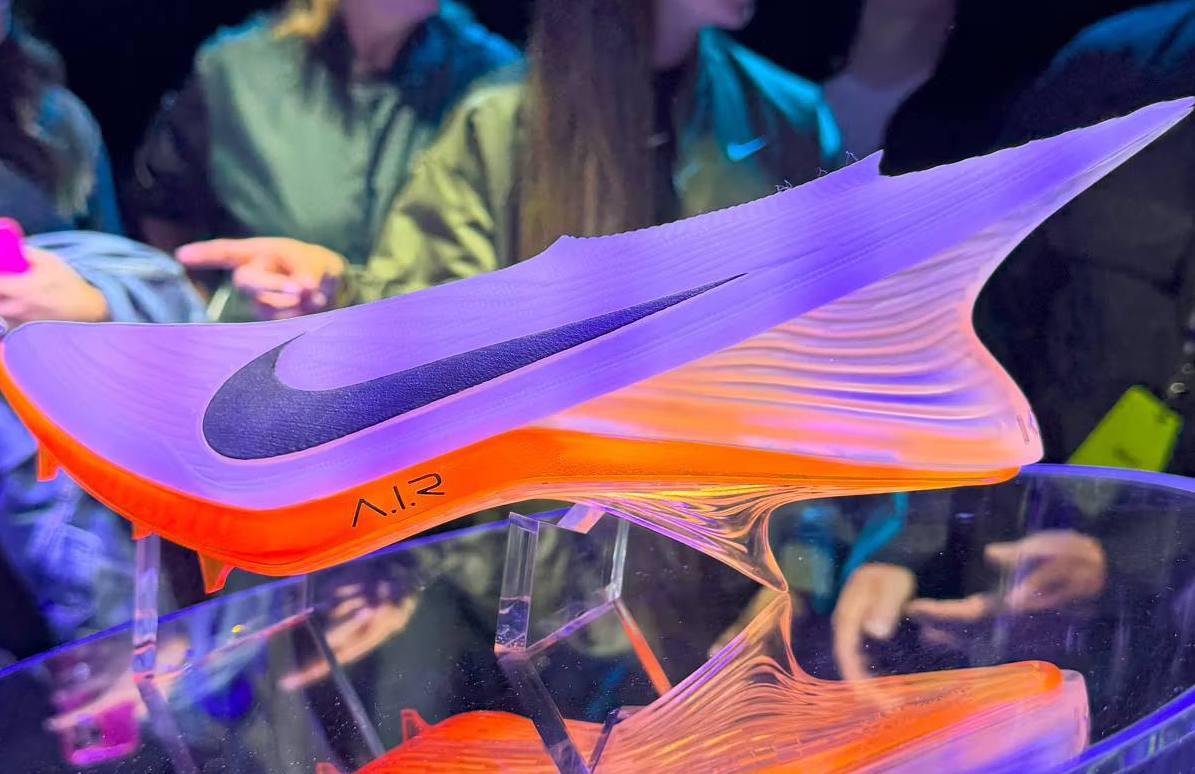 Nike показал кроссовки для Олимпийских игр, созданные ИИ — фото