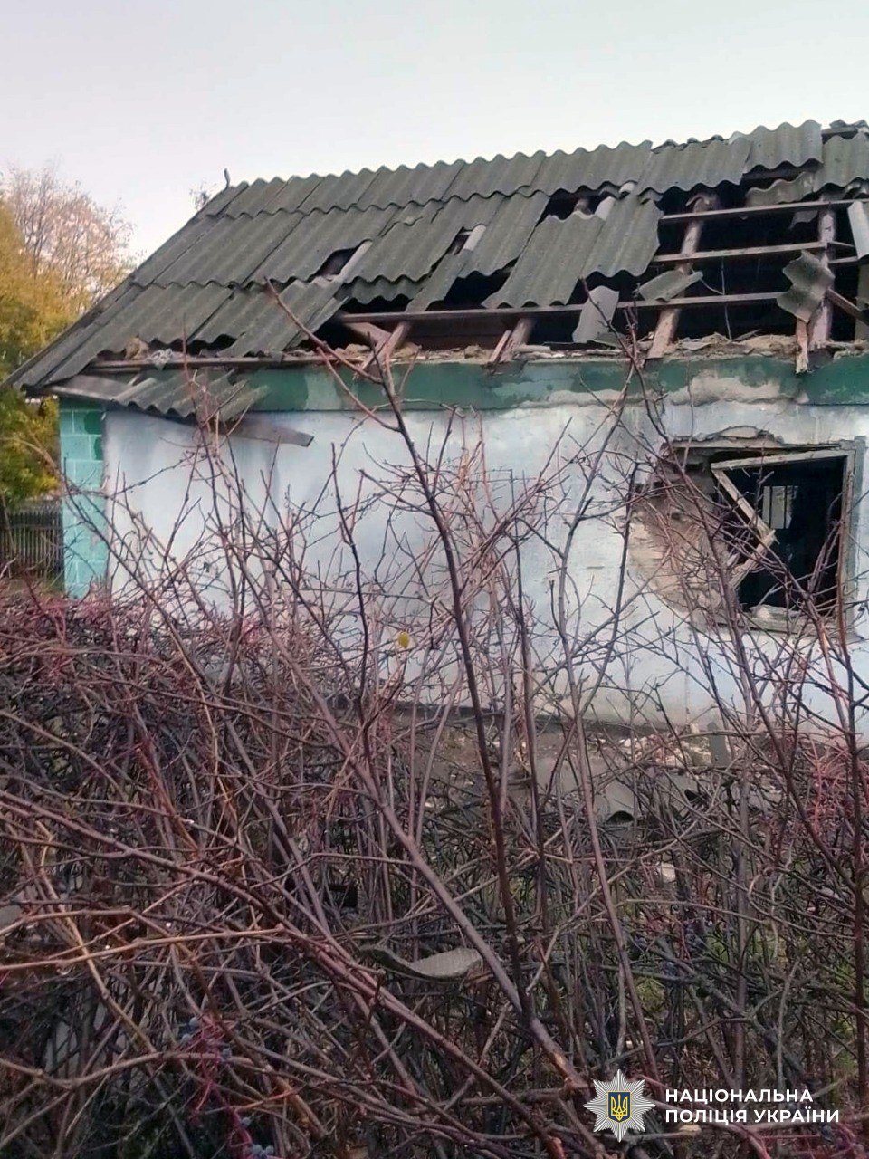 Два человека погибли, 22 пострадали в результате российских обстрелов Херсона и области — фото 4