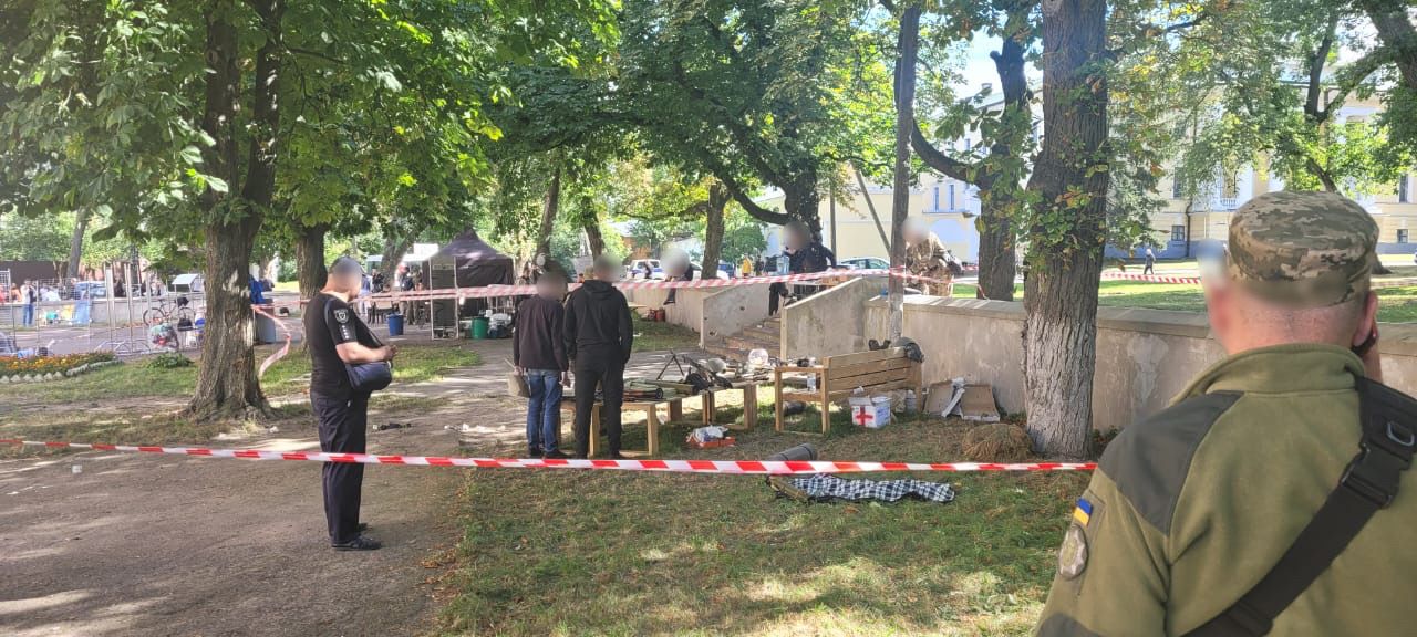 Камеры зафиксировали момент взрыва на выставке в Чернигове: видео.