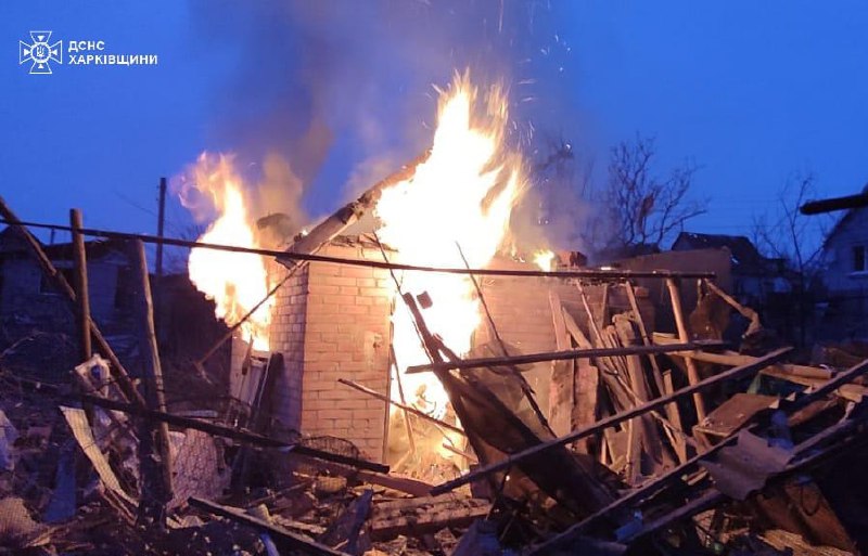 Россияне сбросили авиабомбы на центр Волчанска — фото