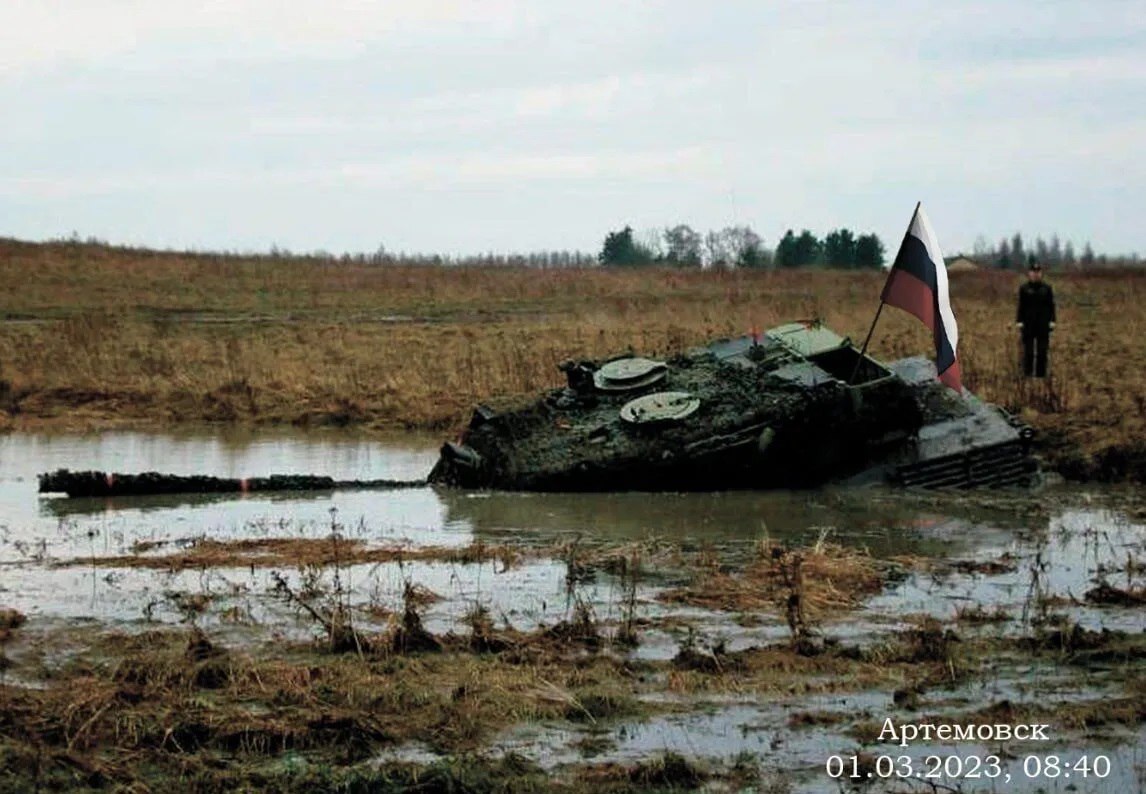 В России заявили об уничтожении танка Leopard 2, но это ”кривой” фейк: фото — фото