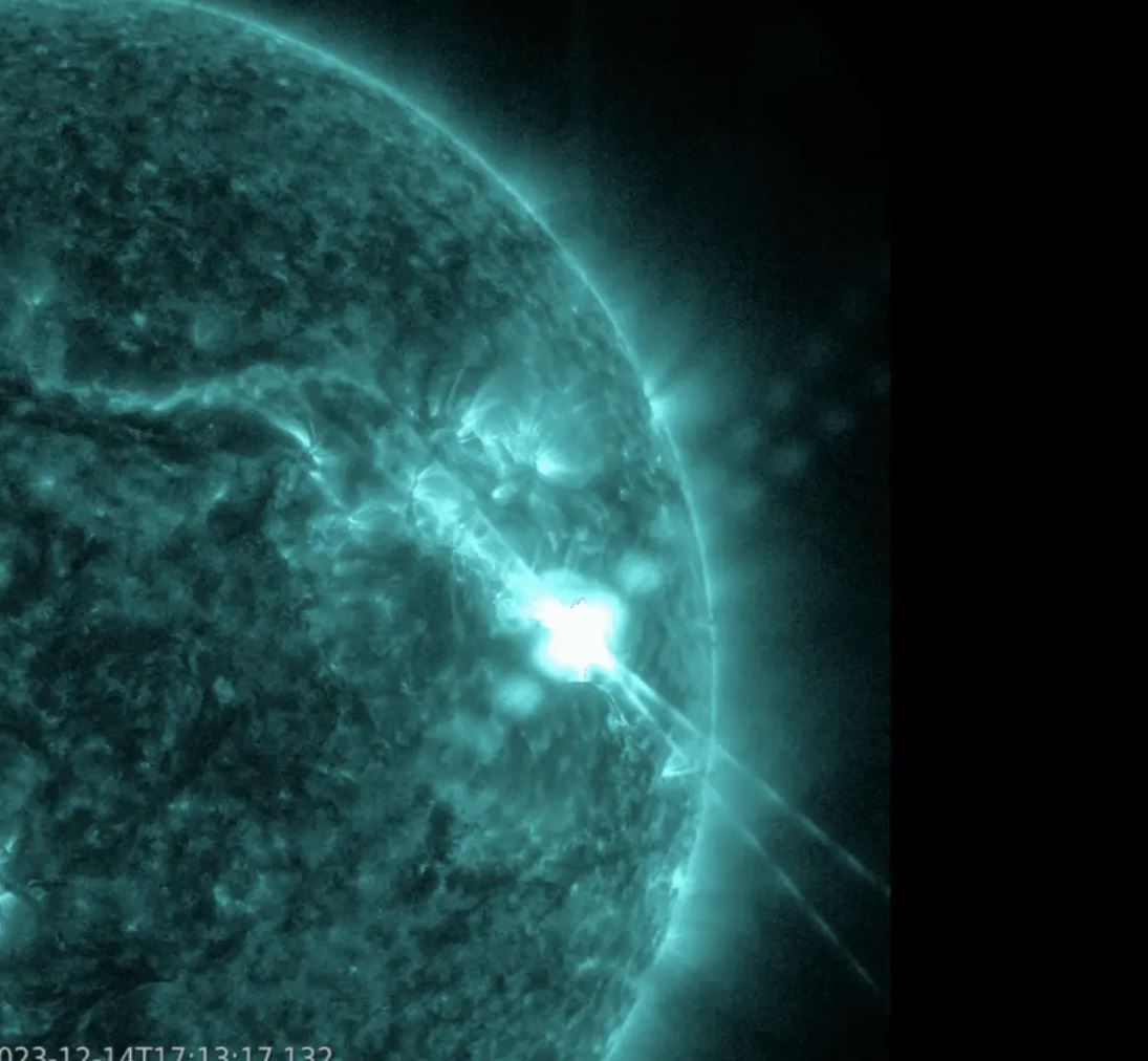 На Солнце зафиксировали рекордно мощную вспышку за последние шесть лет — фото