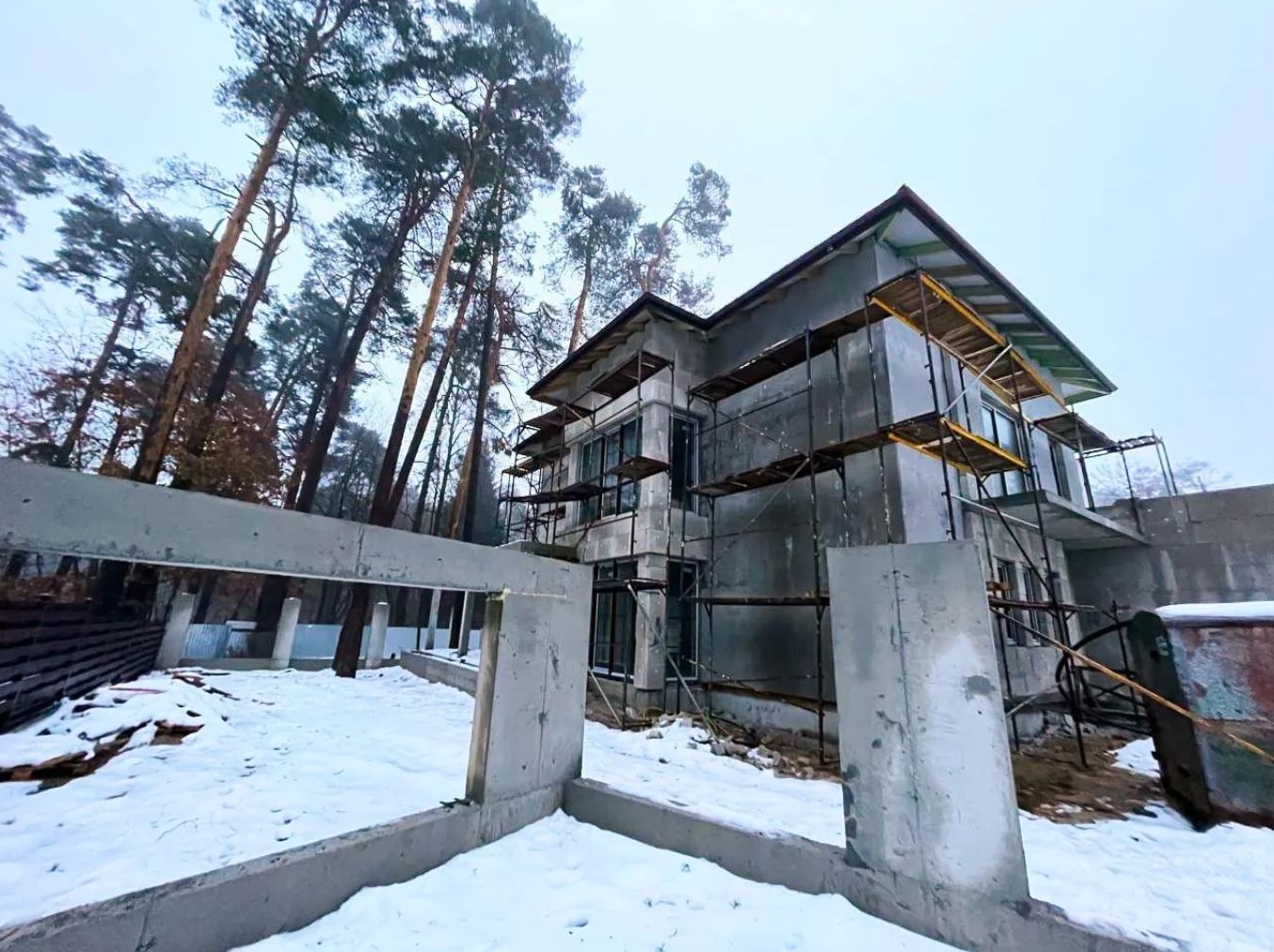 Тесть замглавы Львовской ОВА покупает земельные участки при отсутствии доходов, - расследование — фото
