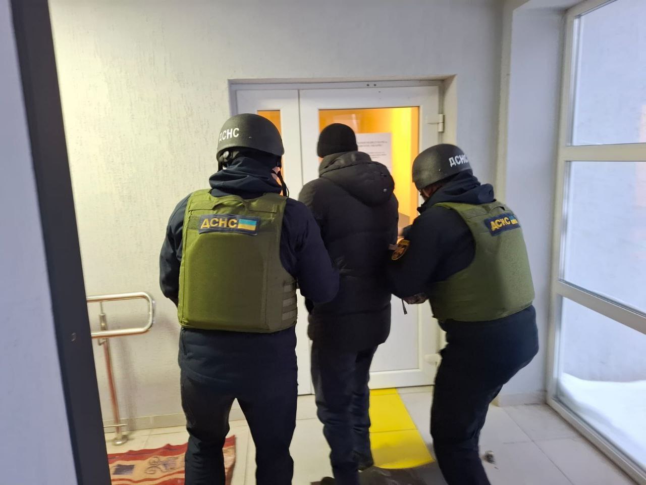 В Никополе в результате российского обстрела погибли 2 женщины — фото 4