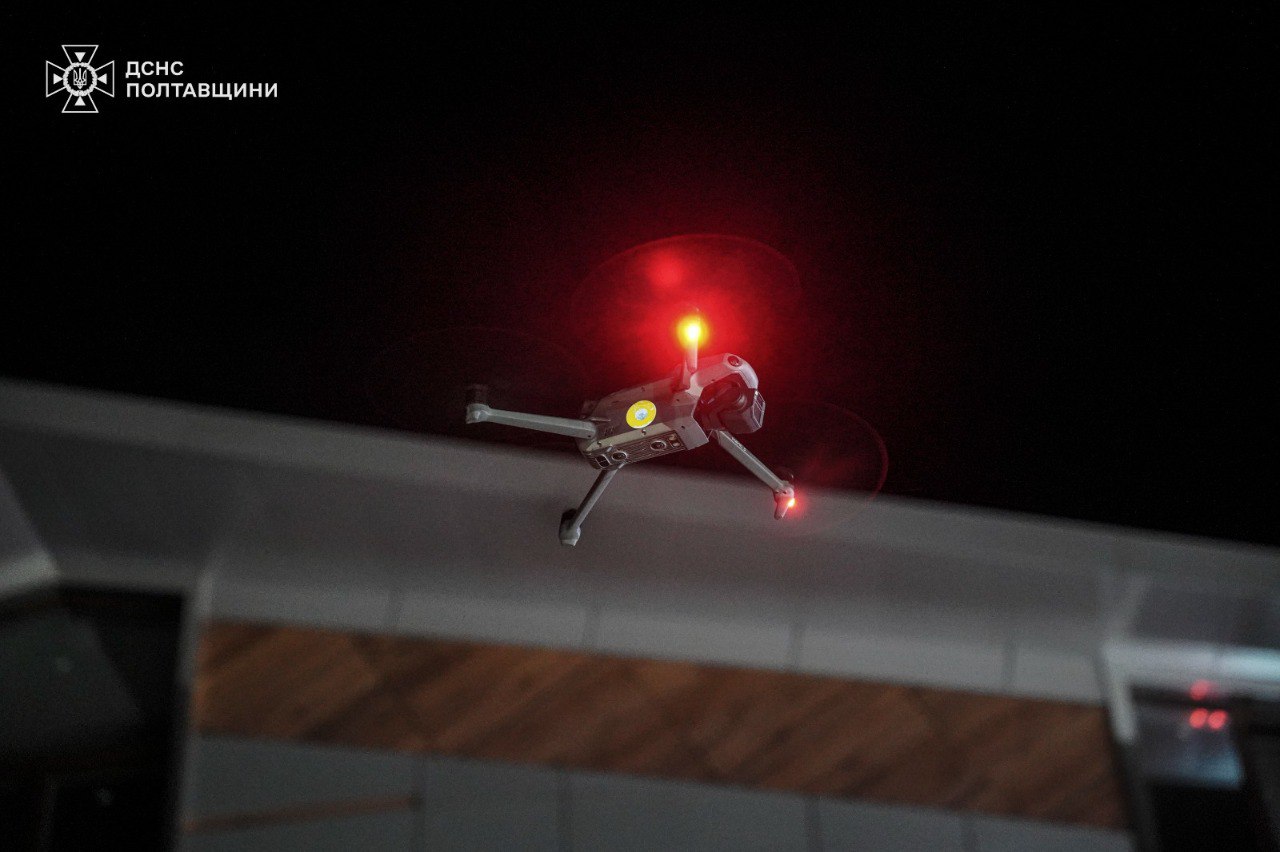 Через російську атаку під Полтавою згорів склад готової продукції одного з підприємств — фото 1