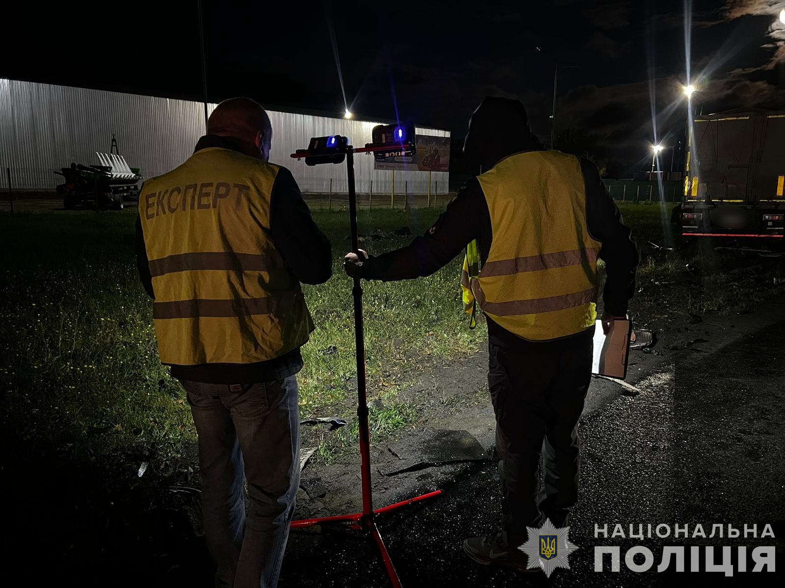 Шесть человек погибли в жутком ДТП под Винницей: фура влетела в микроавтобус — фото 4