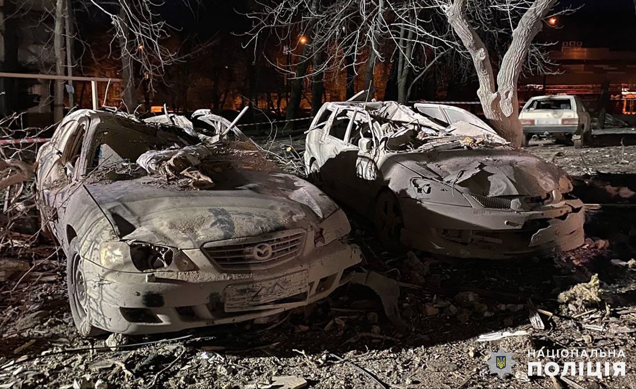 Кількість жертв удару по будинку в Запоріжжі зросла до 3 людей: кадри з місця — фото