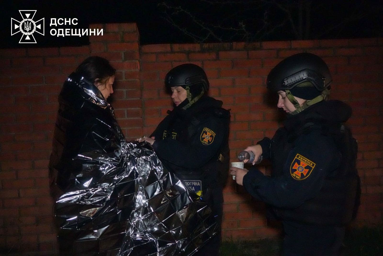 Россия снова атаковала Одессу: двое раненых (фото, видео) — фото 3