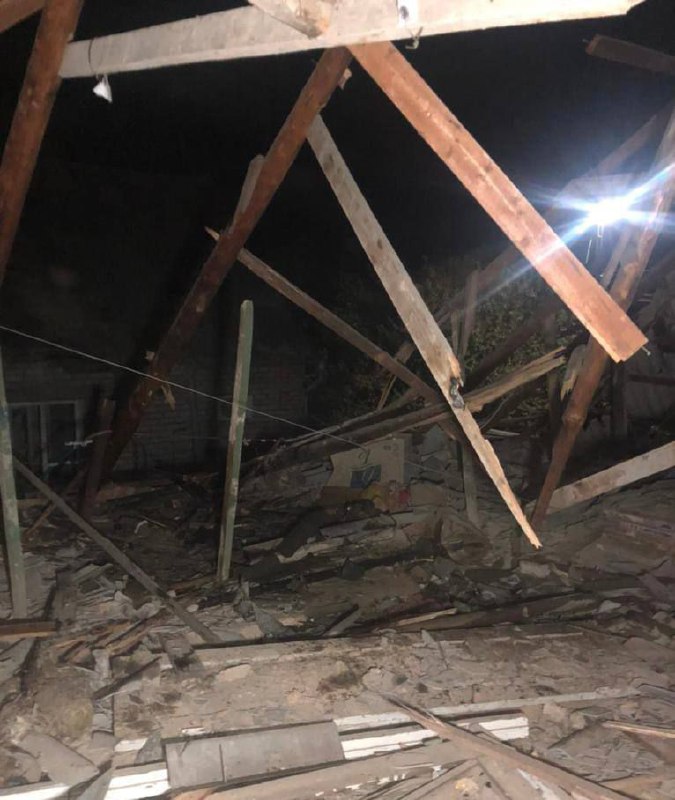 Россияне обстреляли Никополь из ”Градов”: повреждены десятки домов — фото 3