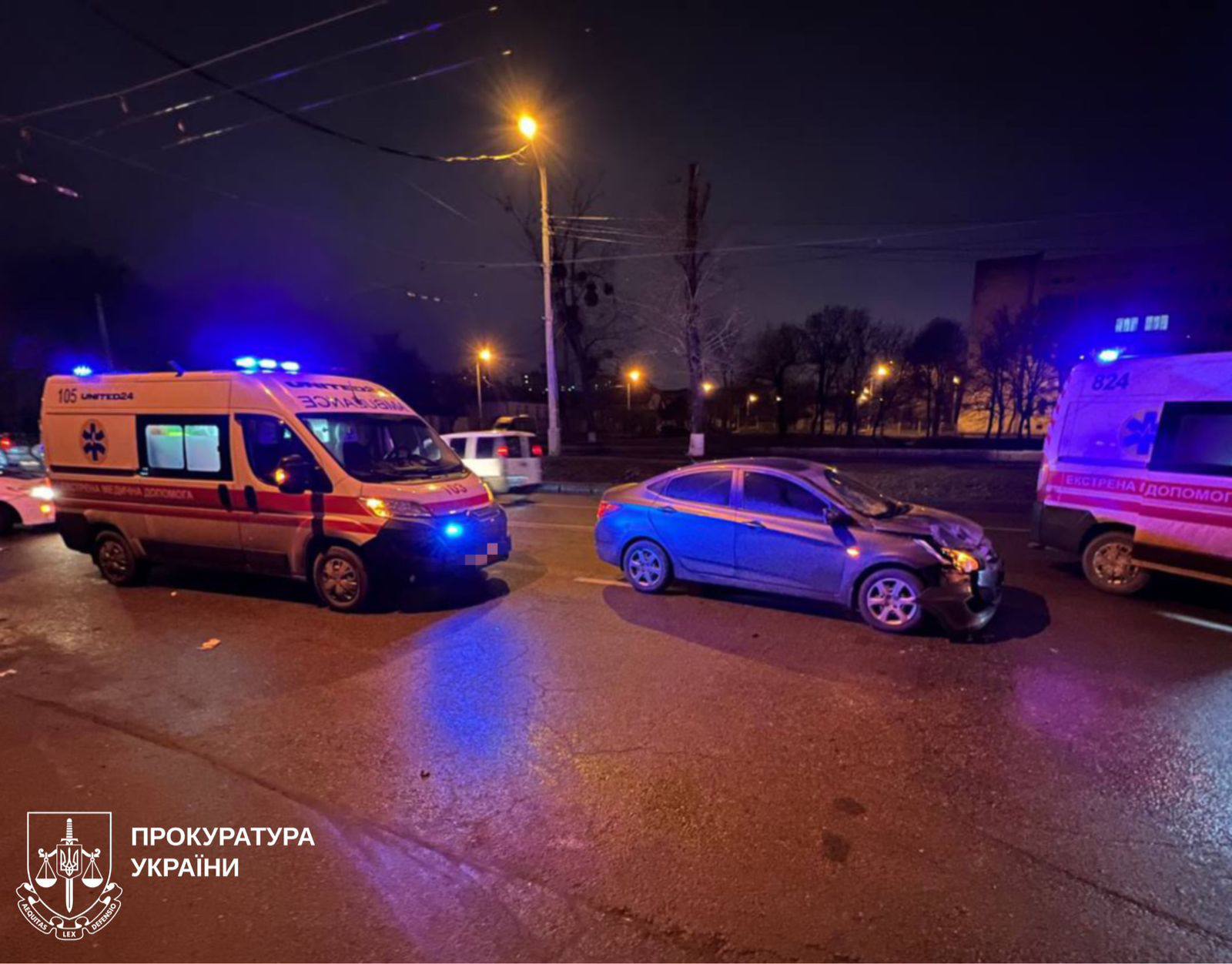 У Харкові суддя збила двох дітей на пішохідному переході: дівчатка у реанімації — фото 1