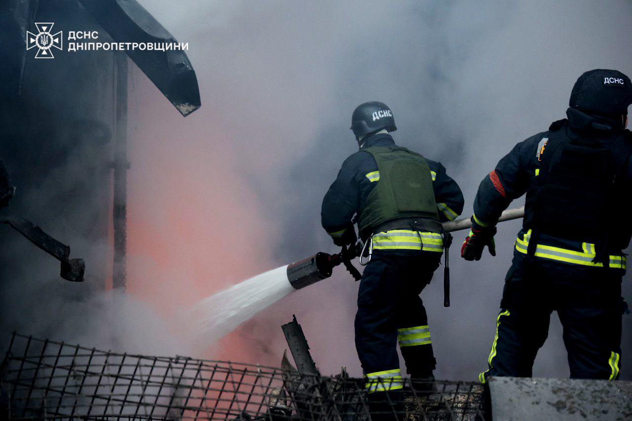 Росія запустила по Україні понад 70 ракет і сотню дронів — фото 3