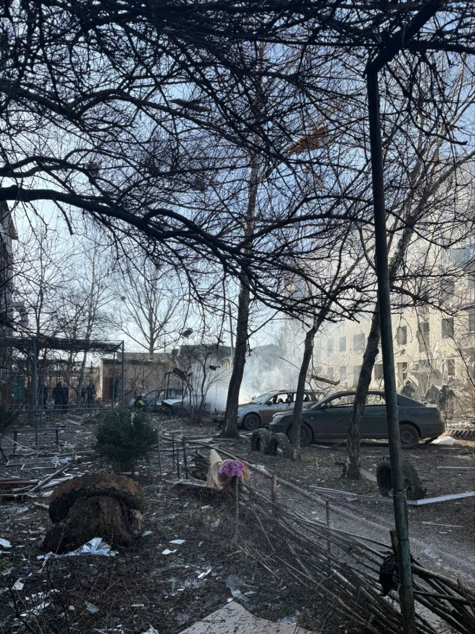 Число загиблих через російську атаку на Слов'янськ зросло до 4 осіб, поранених - до 20 — фото 2