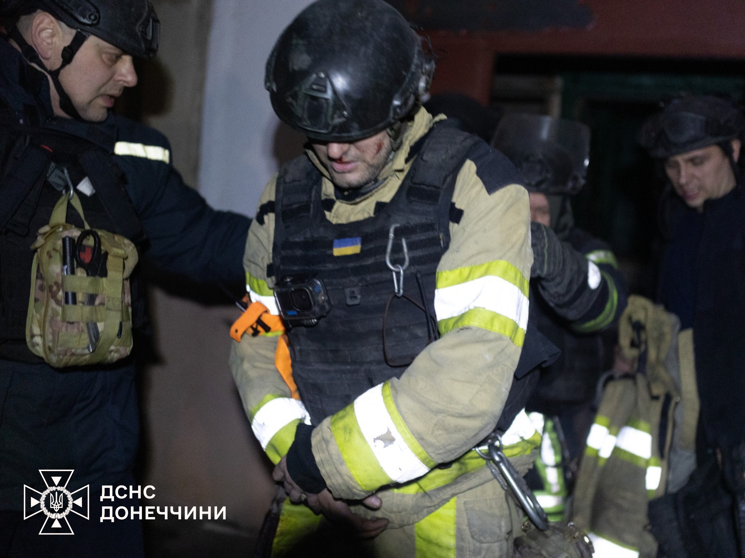 У Дружківці росіяни атакували FPV-дроном рятувальників, які їхали на виклик про пожежу — фото 3