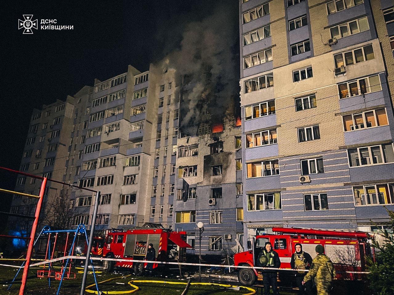 Три людини загинули внаслідок російського обстрілу Київської області: фото — фото 7