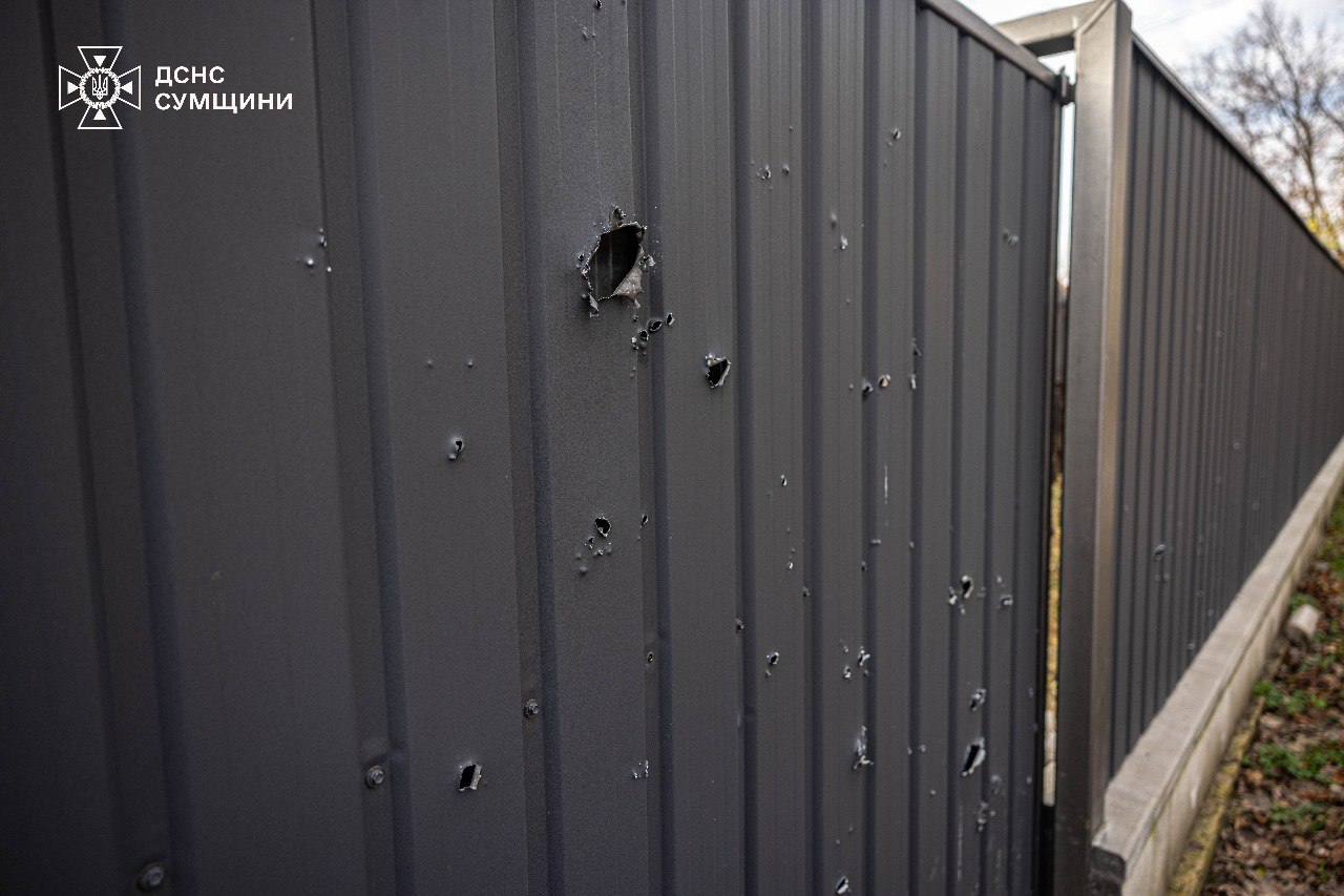 Російські окупанти обстріляли 37 населених пунктів у 15 громадах Сумської області — фото 6