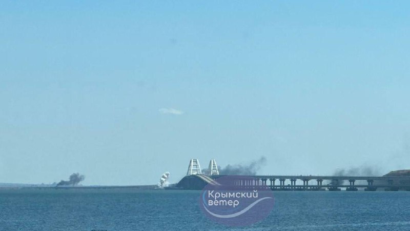 У Бердянську та Криму пролунали вибухи: перші деталі та кадри — фото