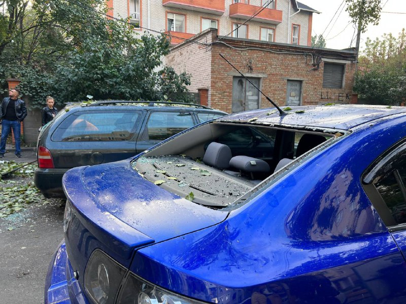 Россияне ракетой С-300 снова ударили по жилому дому в Николаеве: детали и фото — фото 3
