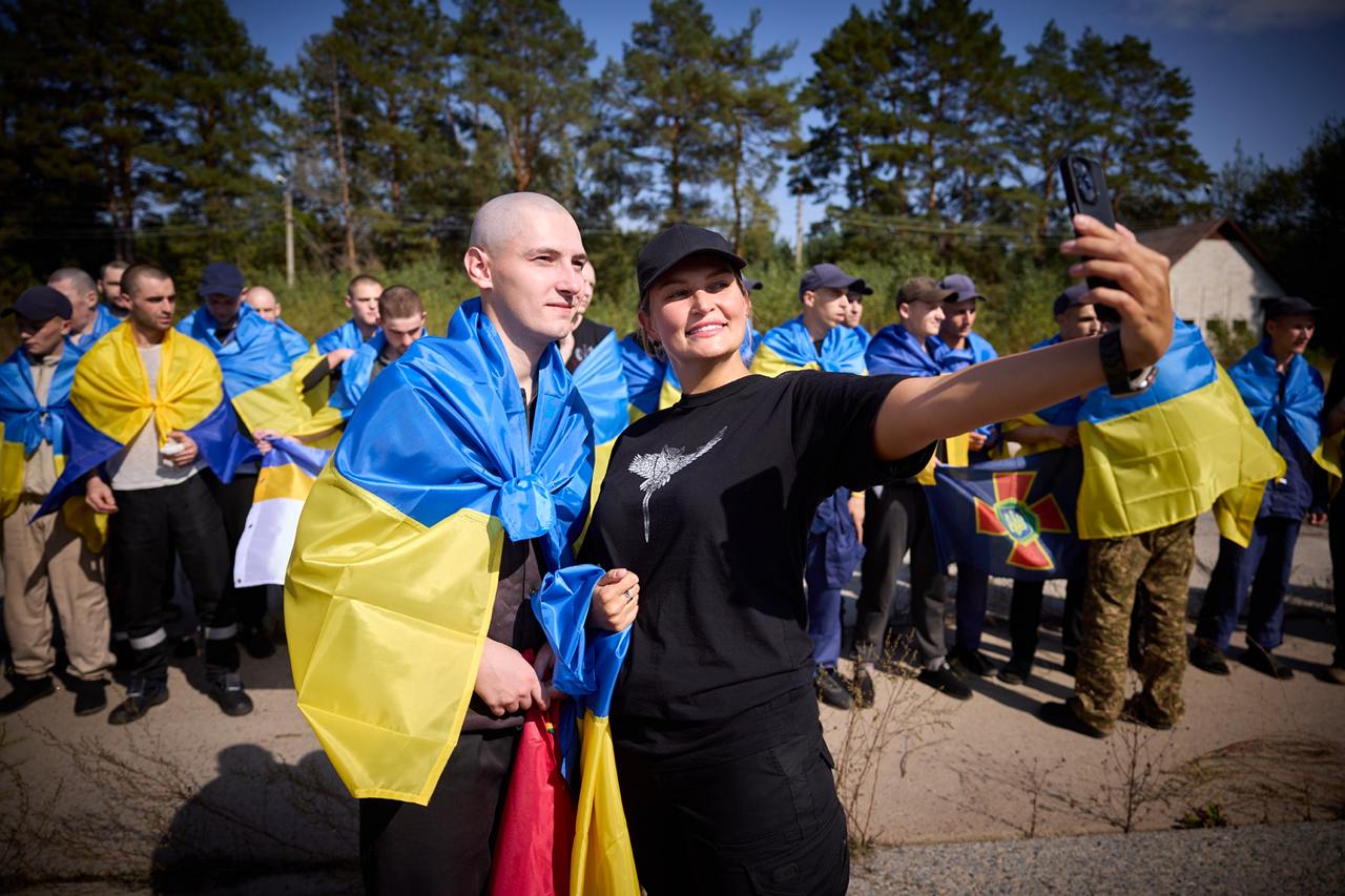 Зеленський підтвердив, що Україна провела другий поспіль обмін полоненими — фото 4