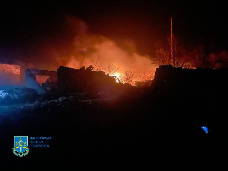 Росія вдарила з С-300 по Снігурівці: фото наслідків — фото