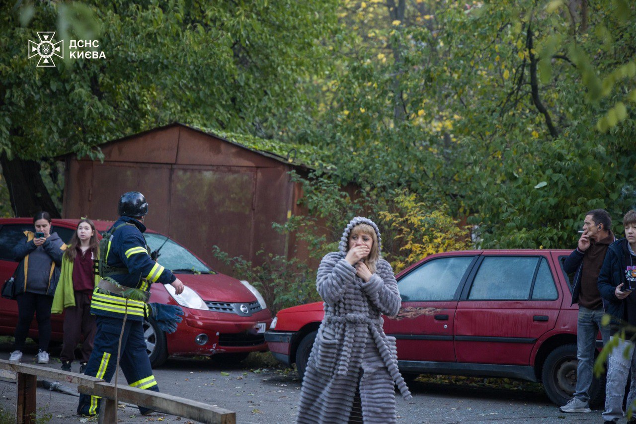До 25 осіб збільшилася кількість постраждалих під час обстрілу Києва, з них п'ятеро - діти — фото 5