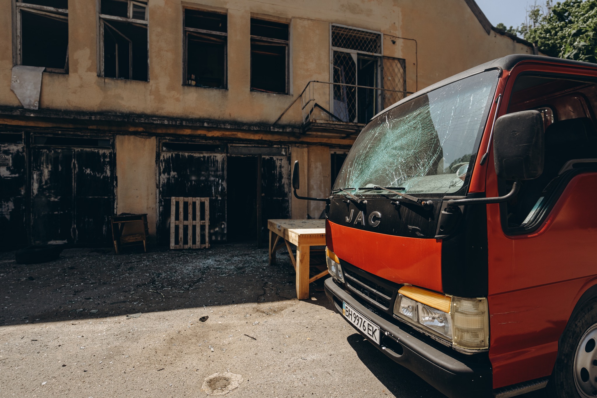 З'явилися фото руйнувань на Одеській кіностудії після російського обстрілу — фото 16