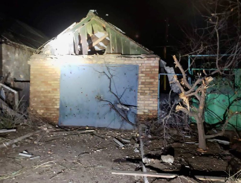 Россия ночью обстреляла Никополь из ”Градов”: повреждены дома и ЛЭП — фото