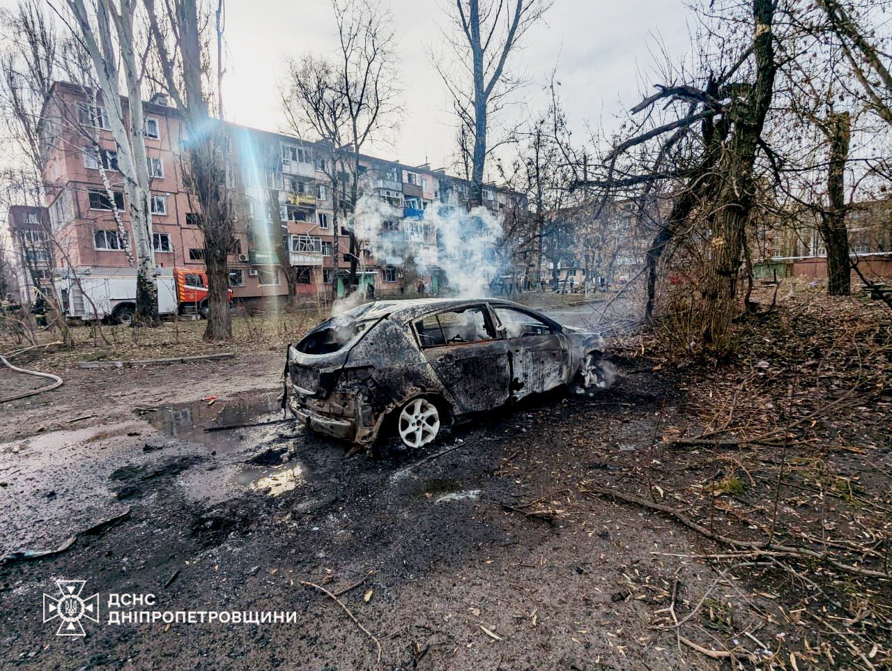 Росія завдала подвійного ракетного удару по Кривому Рогу: загинула жінка, 9 людей постраждали — фото 10