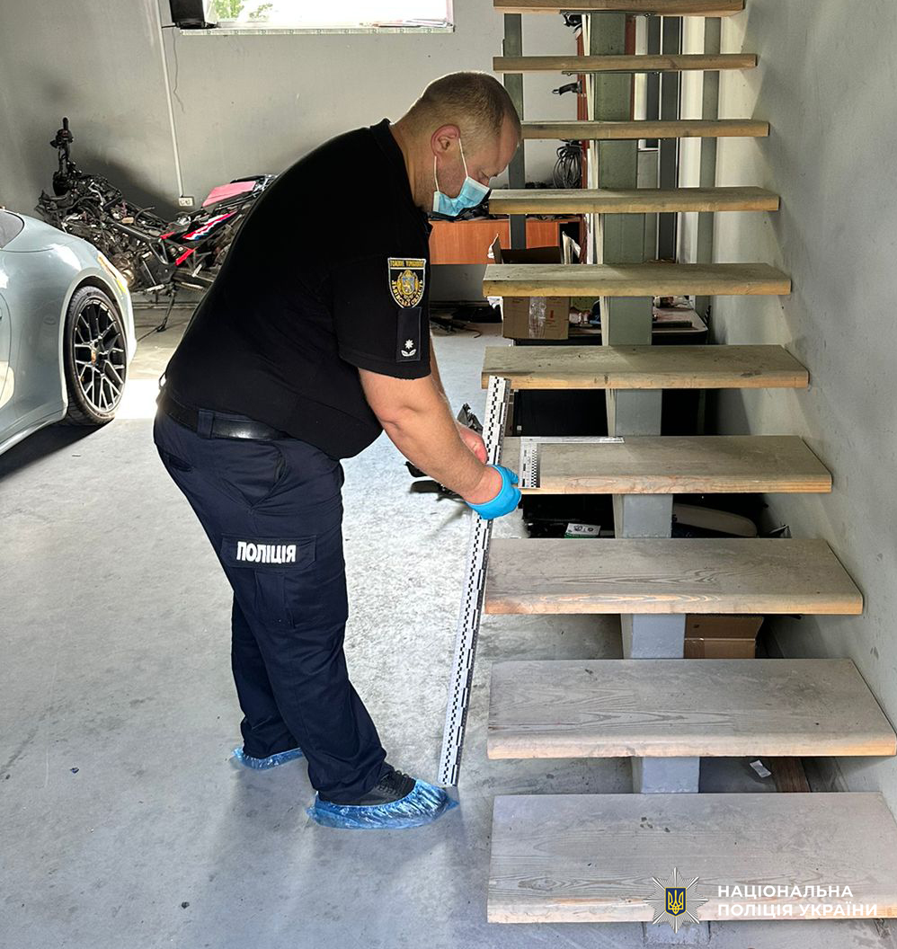 Вбивство в автосервісі Львівської області: орендар застрелив власника приміщення та застрелився сам — фото 3