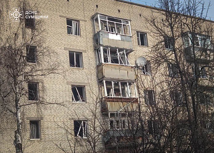 Прицільно по цивільній інфраструктурі: росіяни скинули КАБи на Сумську область — фото 2