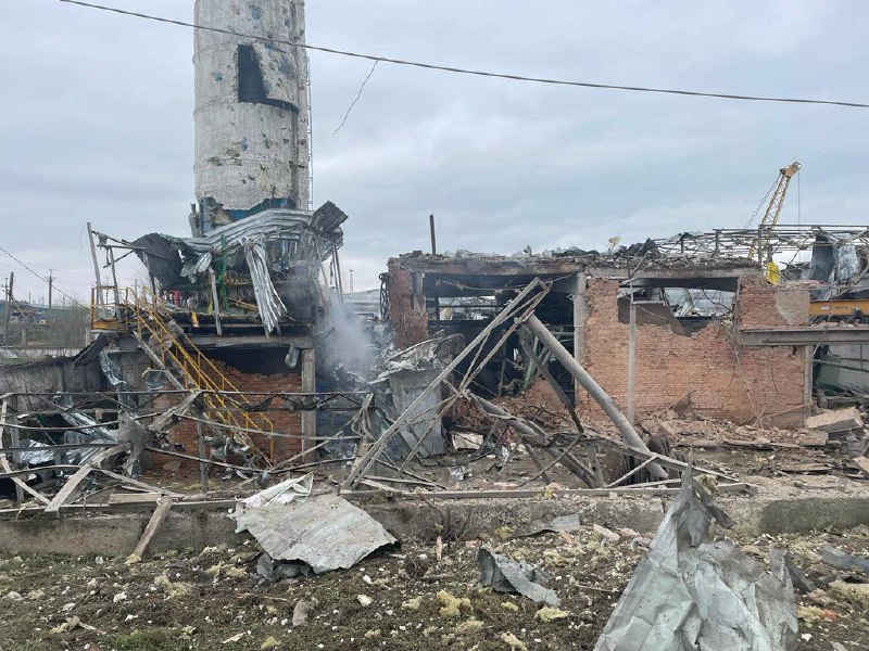Россияне нанесли авиационный удар по Орехову: фото — фото