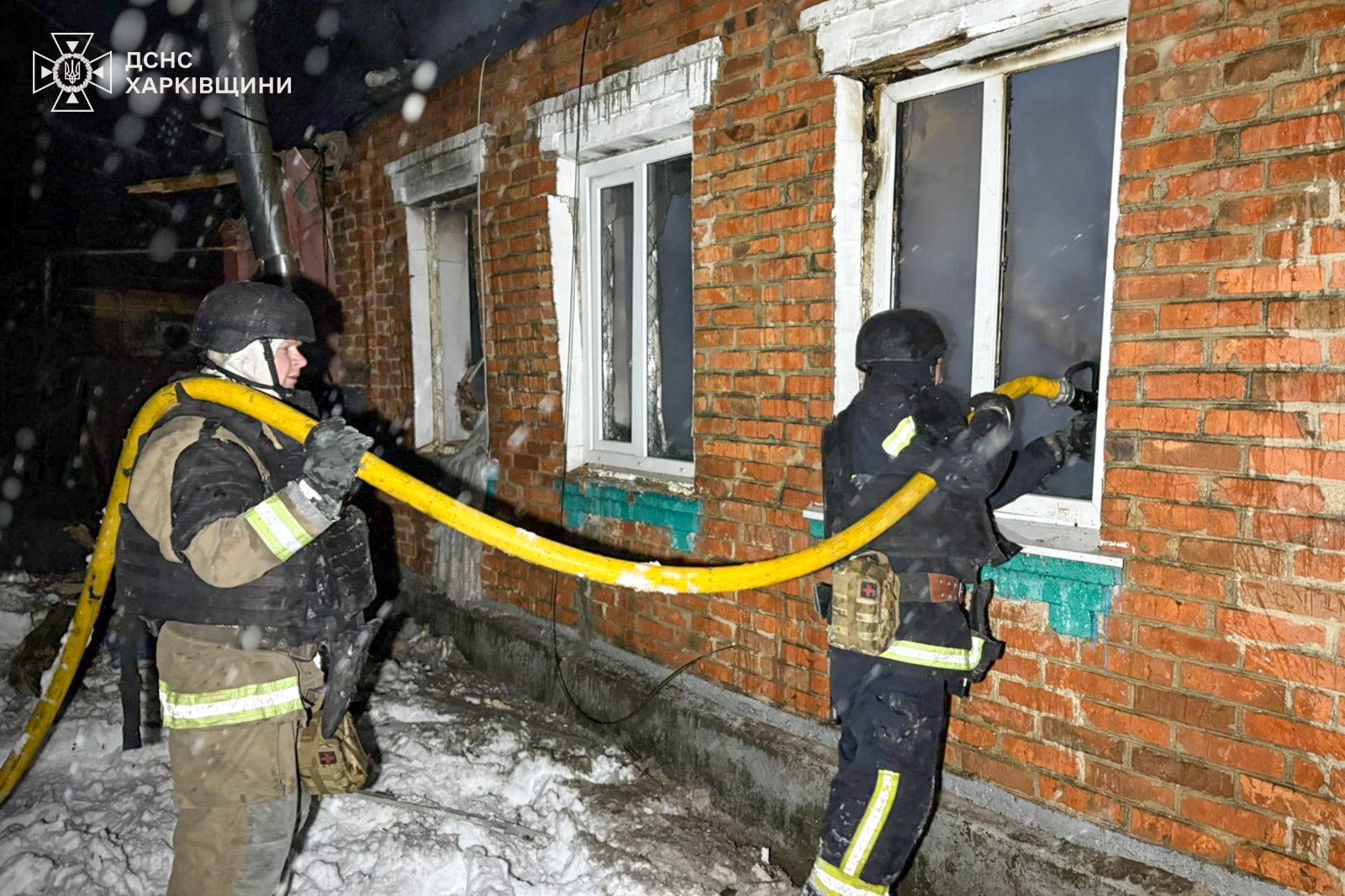 У новорічну ніч окупанти завдавали ударів по житлових будинках у Харківській області — фото 5