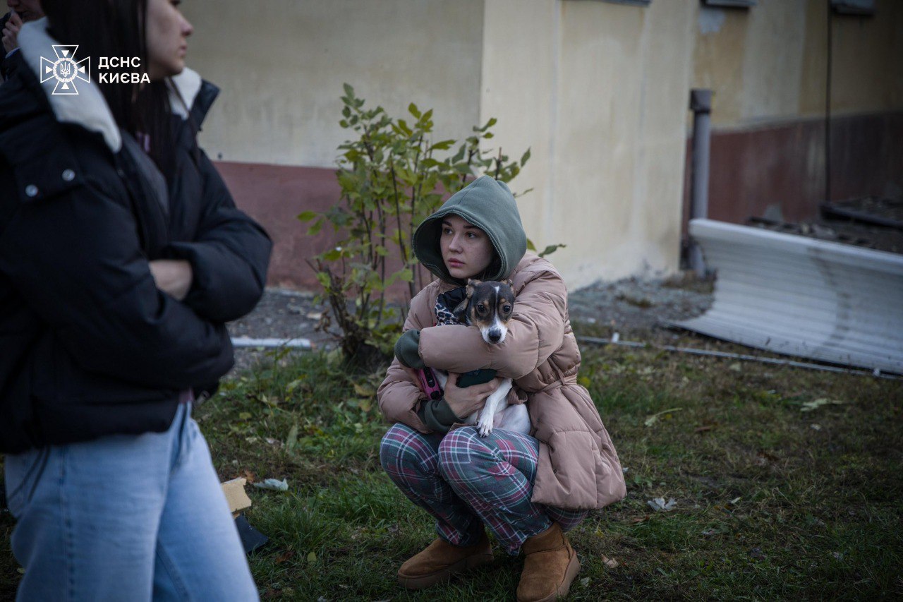 До 25 осіб збільшилася кількість постраждалих під час обстрілу Києва, з них п'ятеро - діти — фото 1