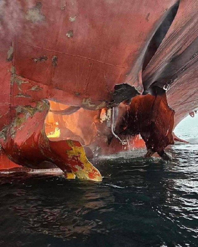 КВІР заявив, що всі судна повинні запитувати в Ірану дозвіл на прохід в Ормузькій протоці — фото 4