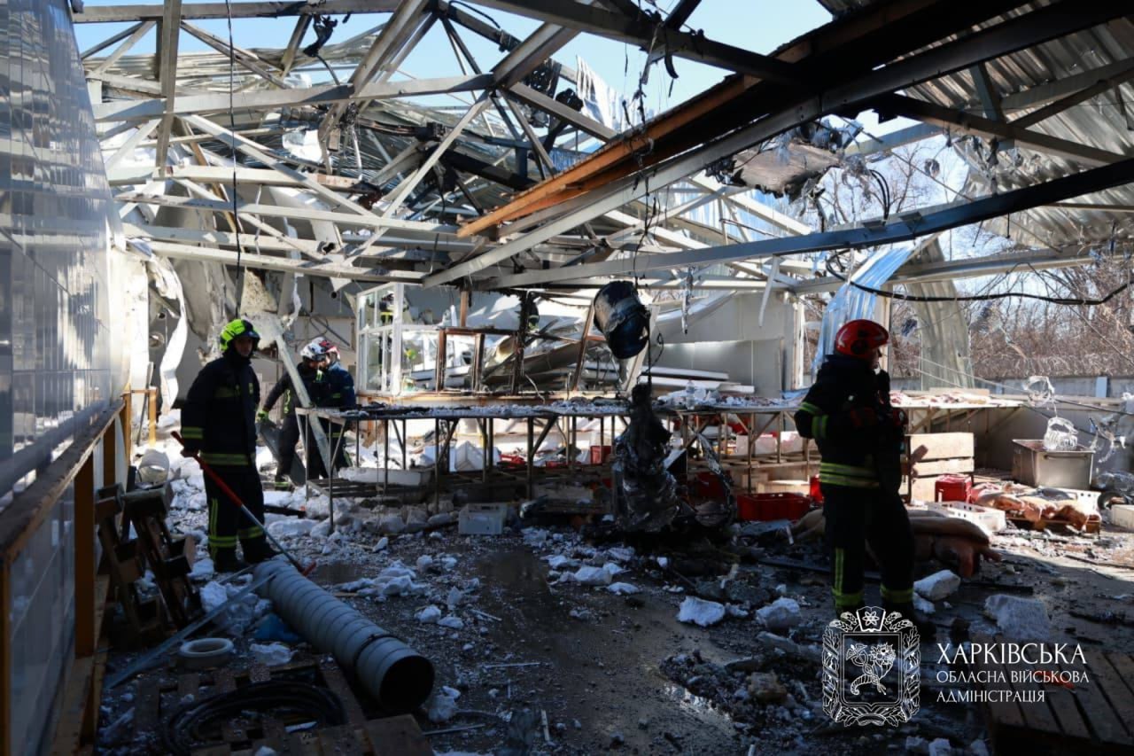 З'явилися фото наслідків російського удару по підприємству у Харкові — фото 7
