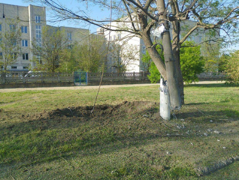 Окупанти обстріляли реанімаційне відділення лікарні у Бериславі: фото — фото
