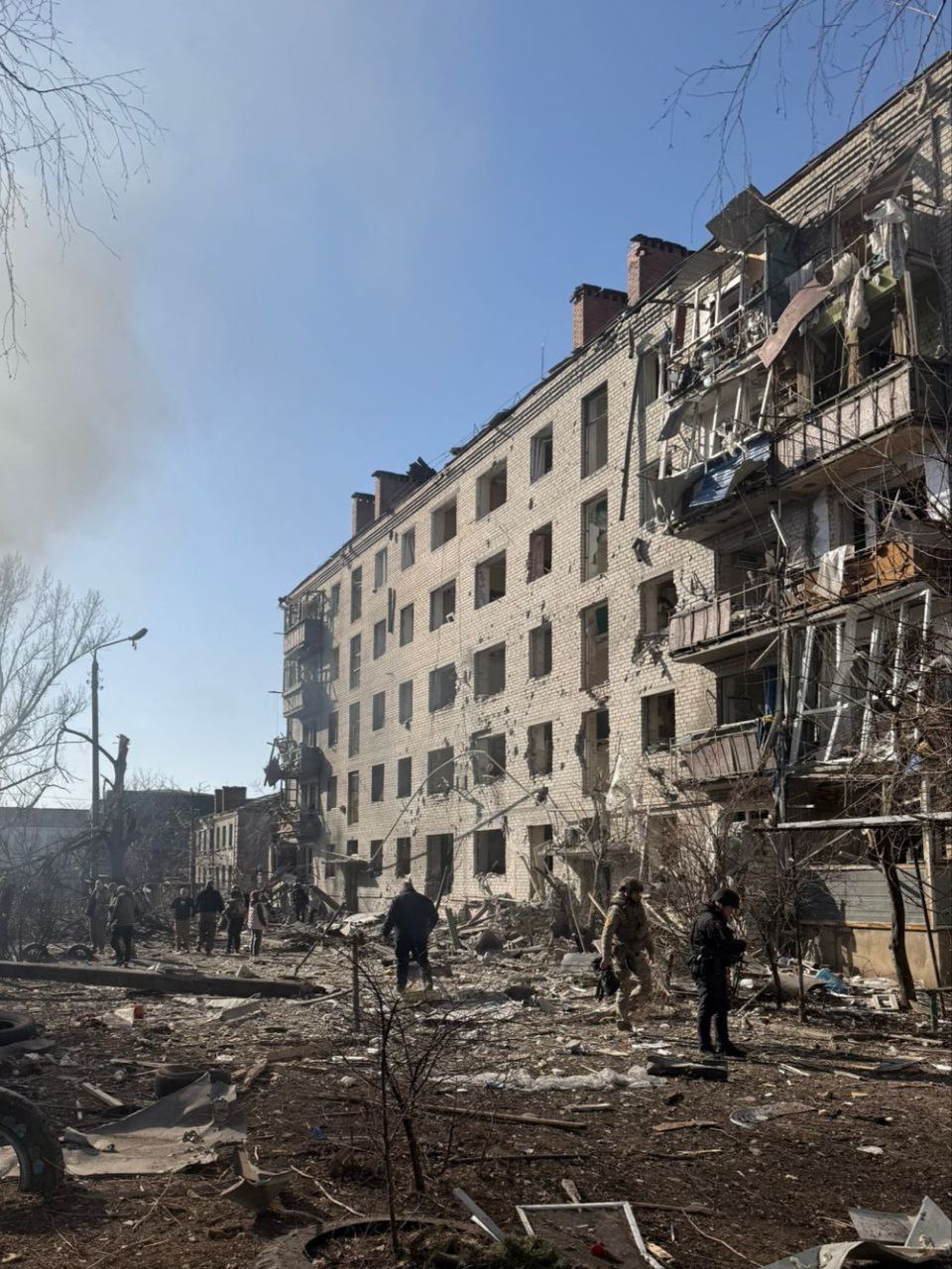 Число загиблих через російську атаку на Слов'янськ зросло до 4 осіб, поранених - до 20 — фото 4