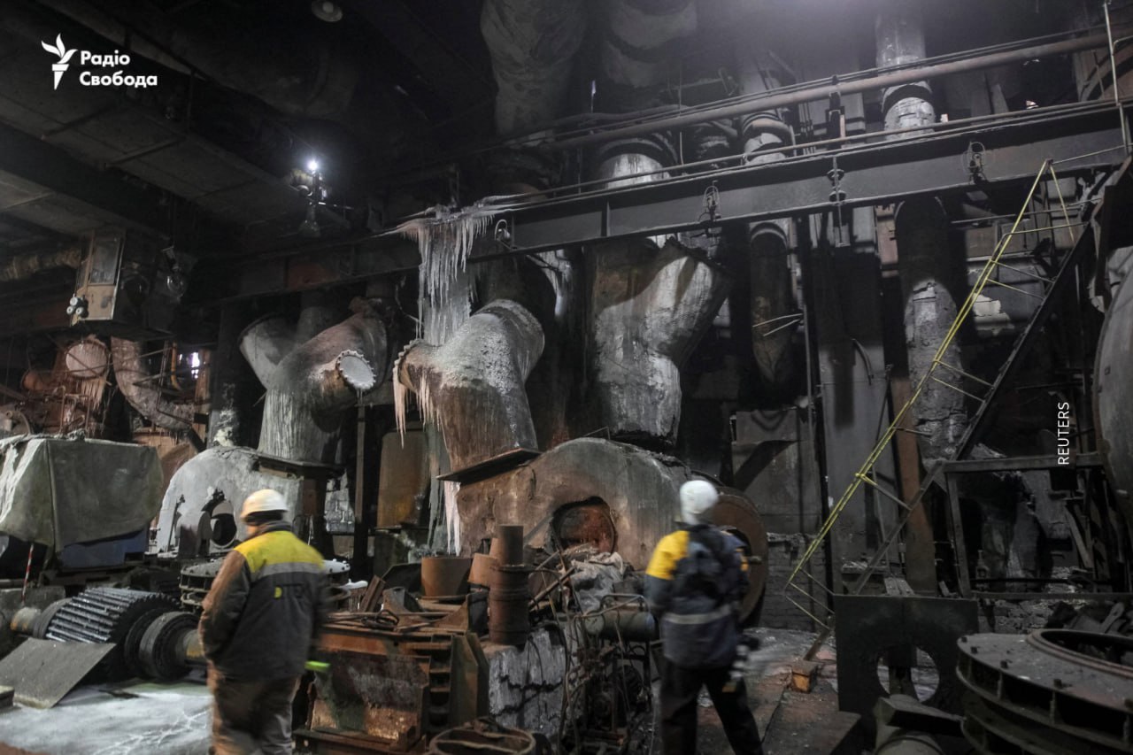 Появились фото разрушенной российской атакой украинской ТЭЦ — фото 4