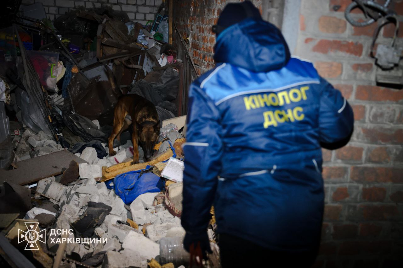 Россияне нанесли ракетный удар по Харькову: кадры последствий — фото 4