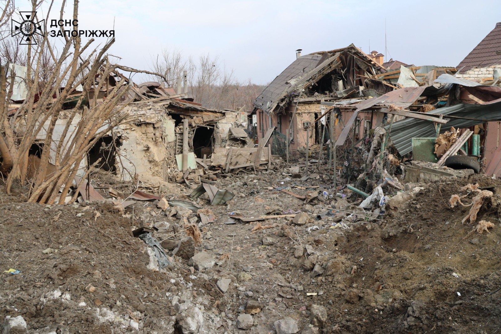 До 7 человек увеличилось количество пострадавших в результате обстрела Запорожья (фото) — фото 6