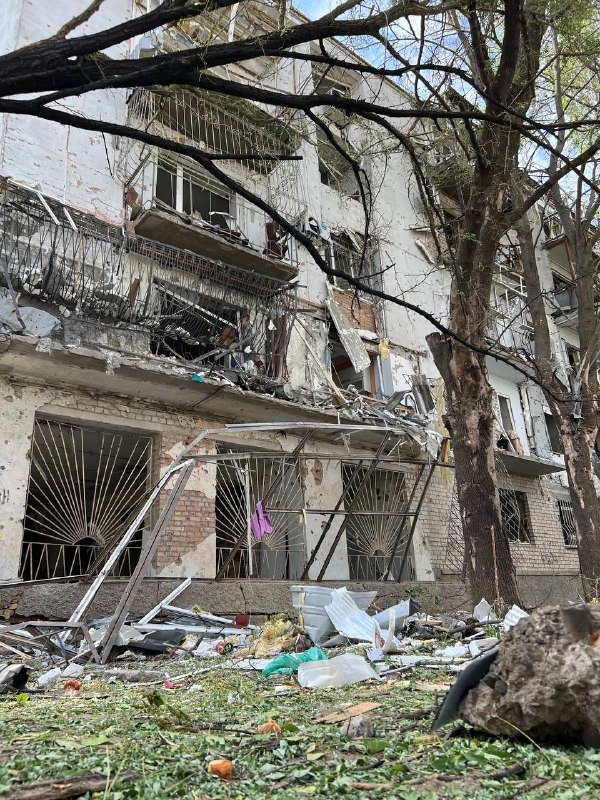 Скончались еще две жертвы удара по остановке в Николаеве — фото 8