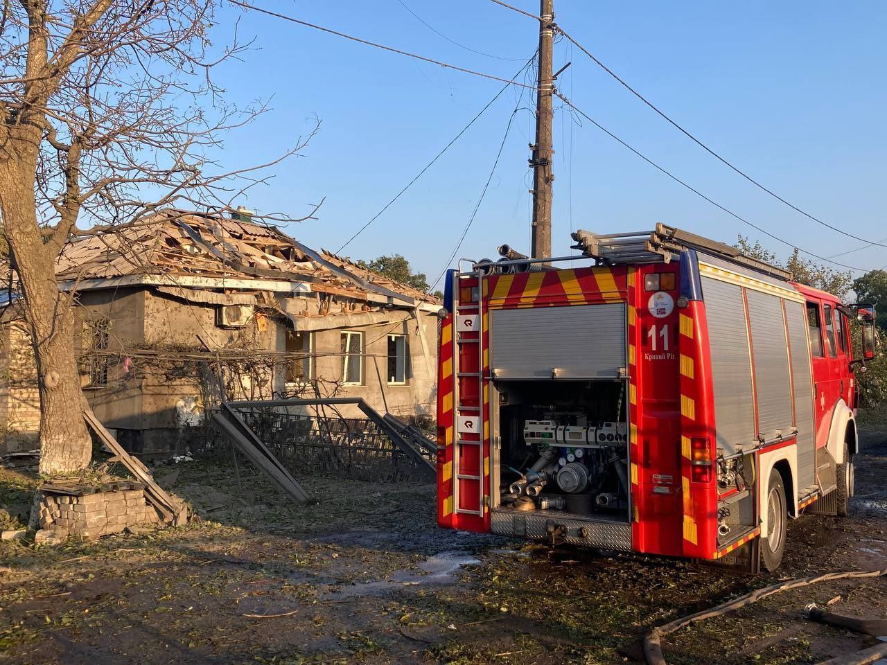 Росіяни вдарили по житлових будинках у Кривому Розі: серед загиблих дитина — фото 3