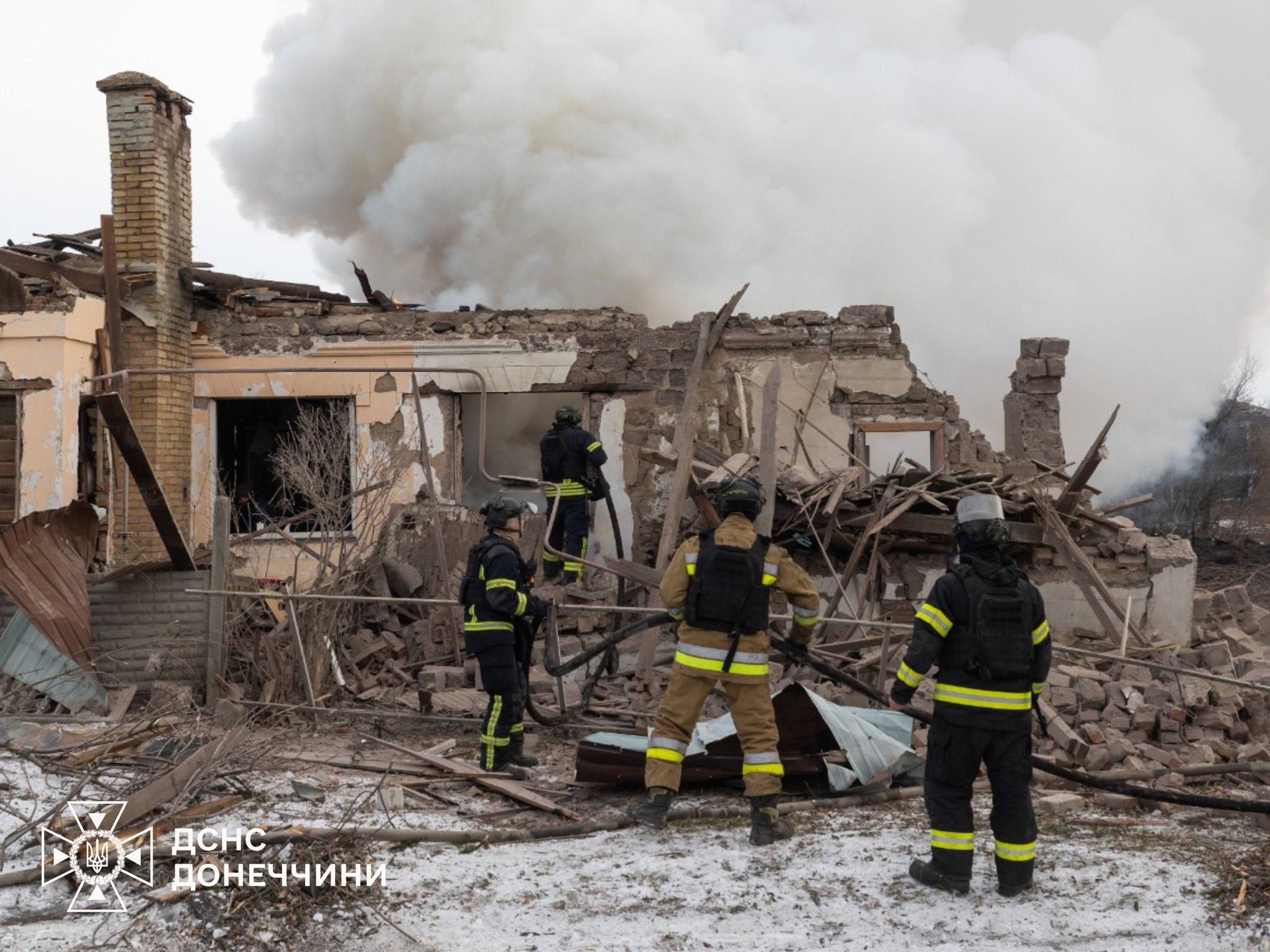 Пять человек пострадали в результате российских авиаударов по жилому сектору в Дружковке — фото 5