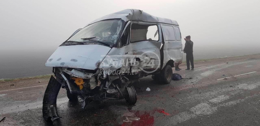 Аварія з 16 жертвами в Росії: КамАЗ протаранив автобус з людьми (фото) — фото