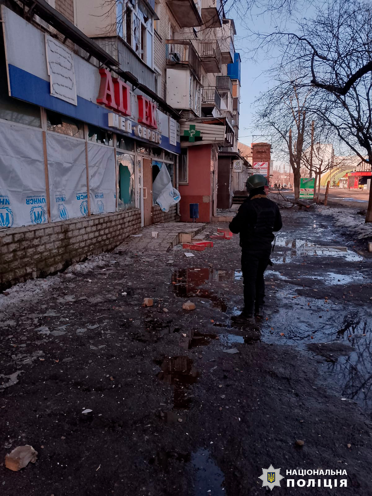 Россияне ударили по Волчанску - в городе прогремели около 30 взрывов, есть раненый — фото
