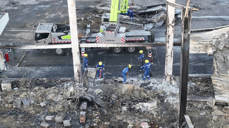 Ракетный удар по ТРЦ в Кременчуге: количество жертв стремительно растет — фото 14