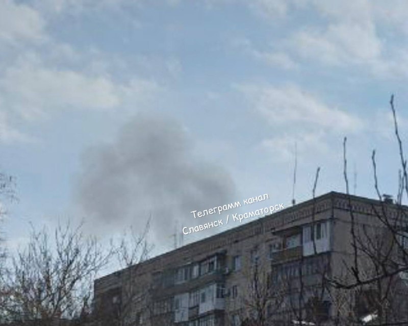 В Славянске прогремели взрывы: видео — фото